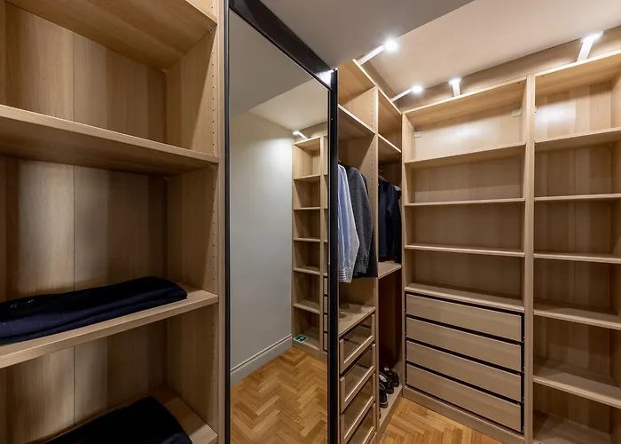 Blue Luxury 4* Rom